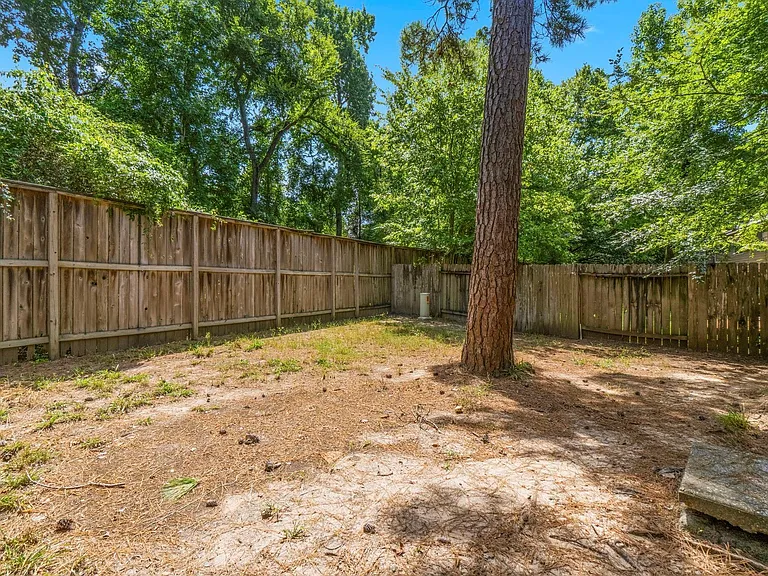 149 E Summerhaze Cir — Photo 17