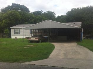 2122 Terminal Loop Rd, Mc Queeney, TX 78123