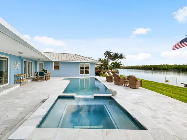 8601 SE Driftwood Street, Hobe Sound, FL 33455