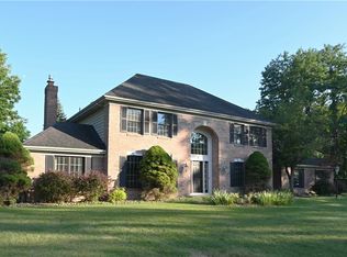 7 Saddle Hl, Honeoye Falls, NY 14472