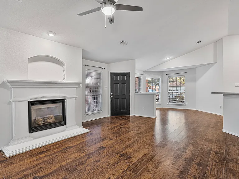 2709 Mountain Lion Dr — Photo 12