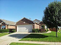 Drive up to your corner lot with gorgeous curb appeal!