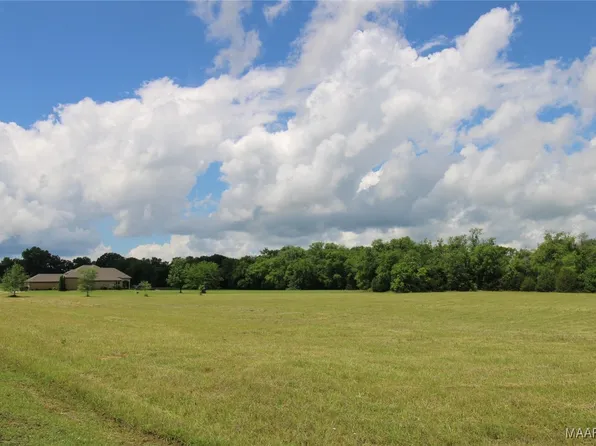 38 S Farm View Ln, Pike Road, AL 36064