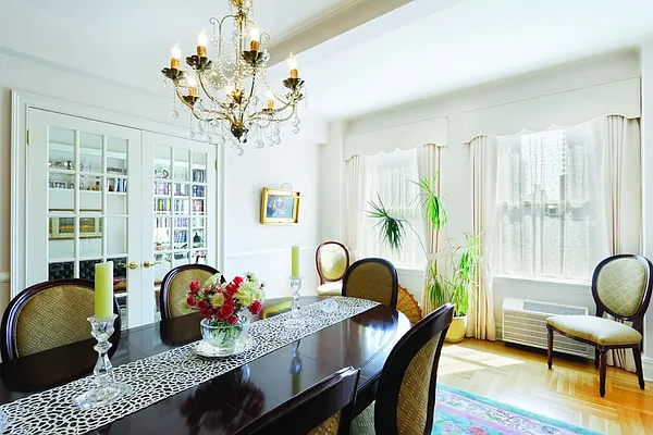 Sold by Stribling | media 14