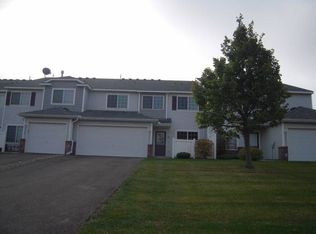 6494 158th St W, Apple Valley, MN 55124