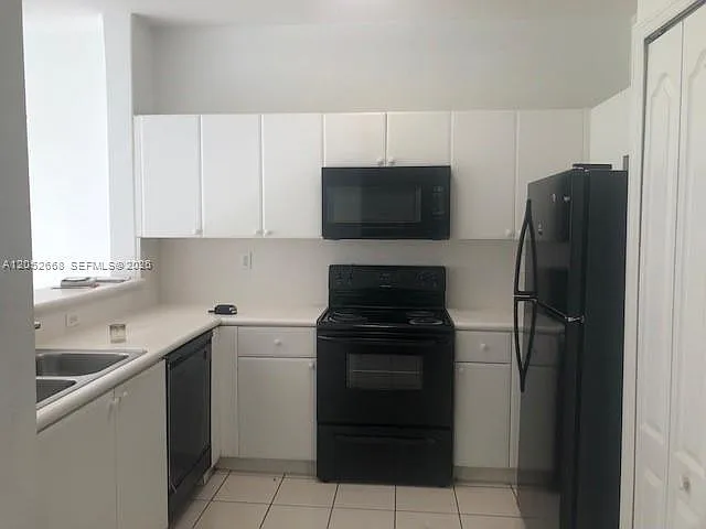 2925 SE 16th Ave #102 — Photo 8