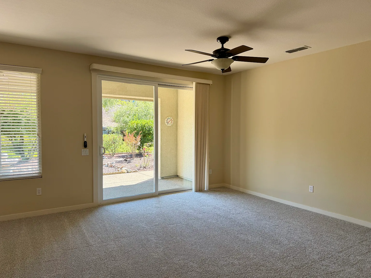 2 bed, 1764 sqft, $2,750 — Photo 3