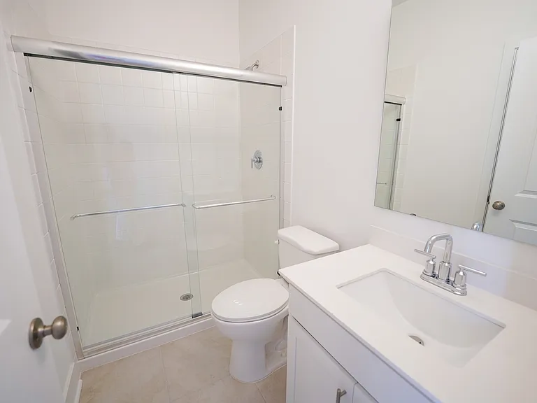 128 Kingswood Cir — Photo 8