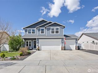 1206 NE Fairway Drive, Moses Lake, WA 98837