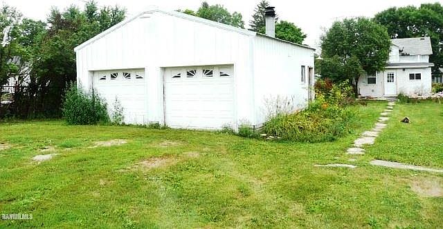 2nd image of 321 E Lena St