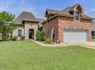 101 Blackwater River Dr, Lafayette, LA 70508