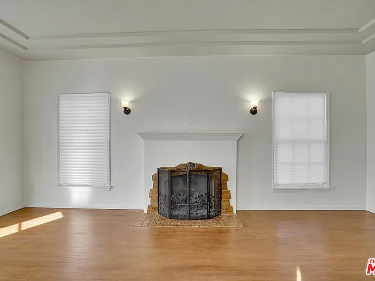 3800 Roxton Ave — Photo 13