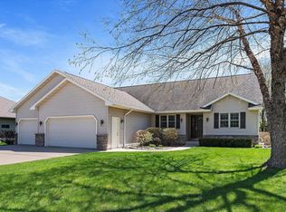 721 Robin Rd, Waupun, WI 53963