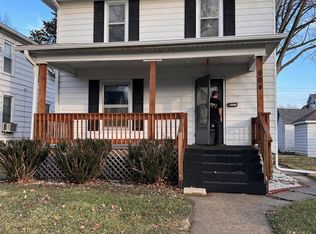 904 6th Ave, Sterling, IL 61081