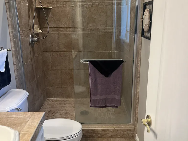 1640 Maryland Ave — Photo 6