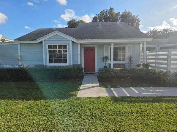 13741 SW 149th Circle Ln APT 2-42, Miami, FL 33186