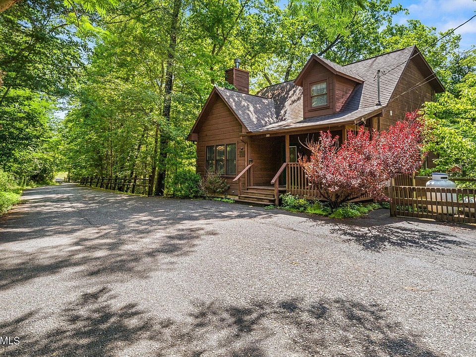 450 Silver Maple Ln, Gatlinburg, TN 37738 Zillow