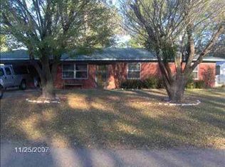 910 Red Bluff Rd, Atlanta, TX 75551