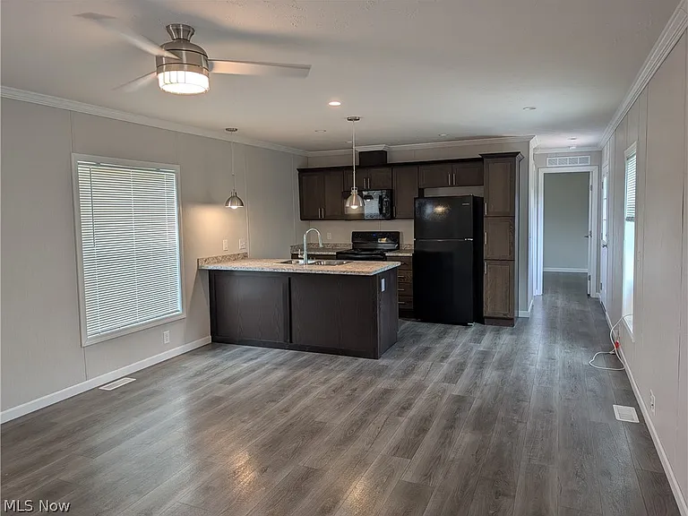 230 Edgecliff Cir W #47 — Photo 3