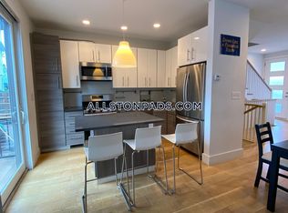 66 Hooker St #1L, Allston, MA 02134