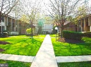 11 Twin Rivers Dr #M, Hightstown, NJ 08520