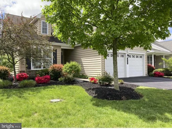 53 Presidents Dr, Mechanicsburg, PA 17050