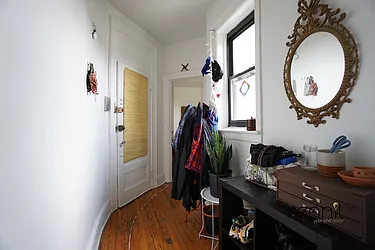 Rented by Rennit Inc.