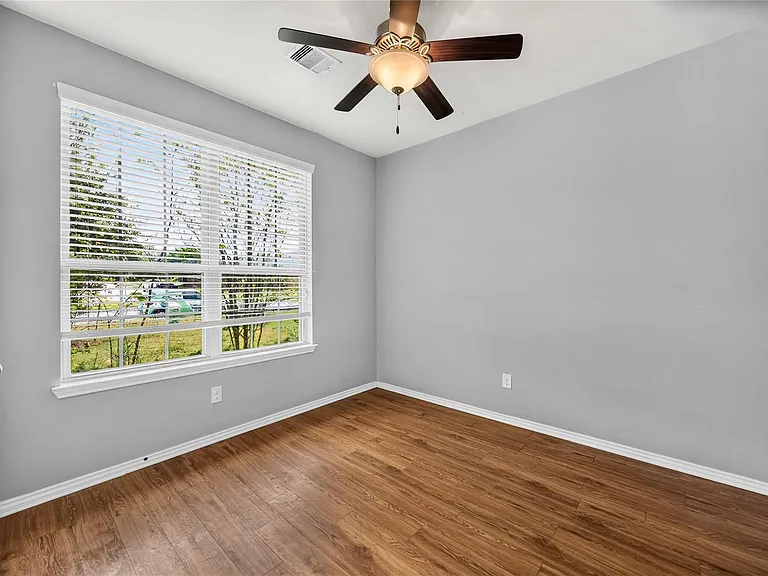 21505 Elk Haven Ln — Photo 10