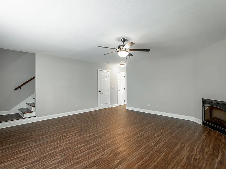 1156 Maple Tree Ln — Photo 25