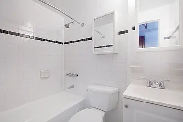 Rented by R New York