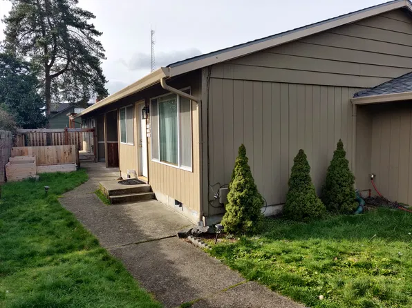 413 S Harrison St #413, Newberg, OR 97132