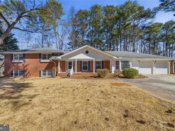 2297 Lavista Woods Dr, Tucker, GA 30084