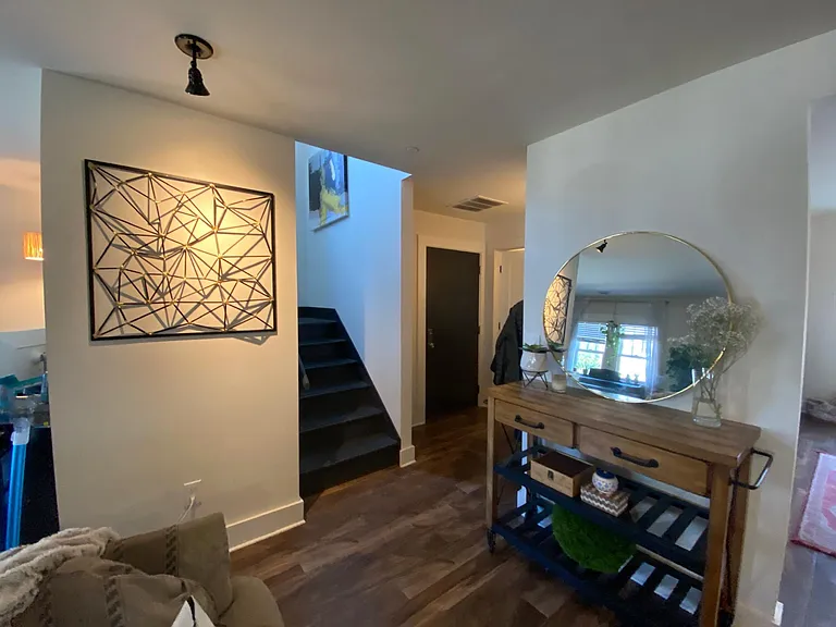 827 E Brady St #3 — Photo 5