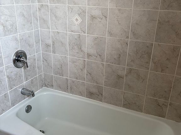 2nd image of 6348 Washington St APT 3D