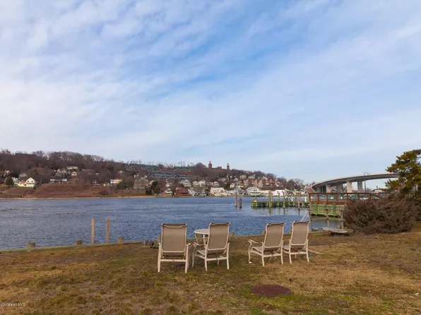 4 Mountain View Way, Sea Bright, NJ 07760