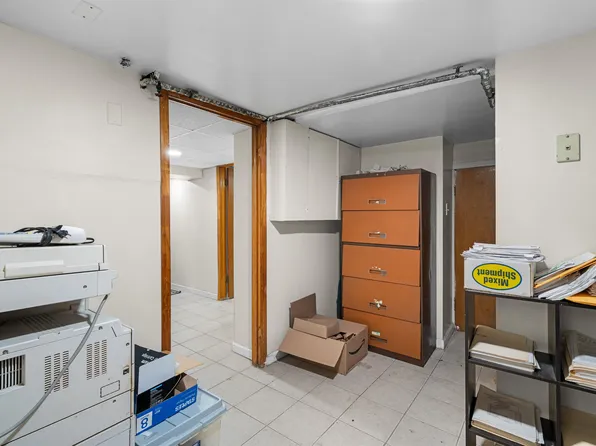 2746 Kennedy Boulevard image 17 of 37