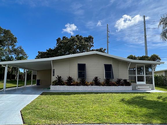 3rd image of 5764 Axminster Dr