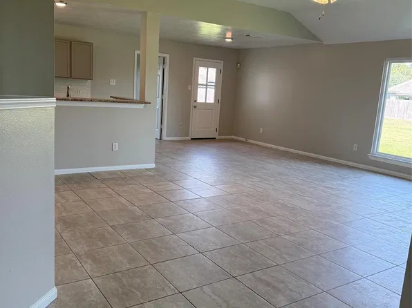 5331 Riverwood Dr, Richmond, TX 77469