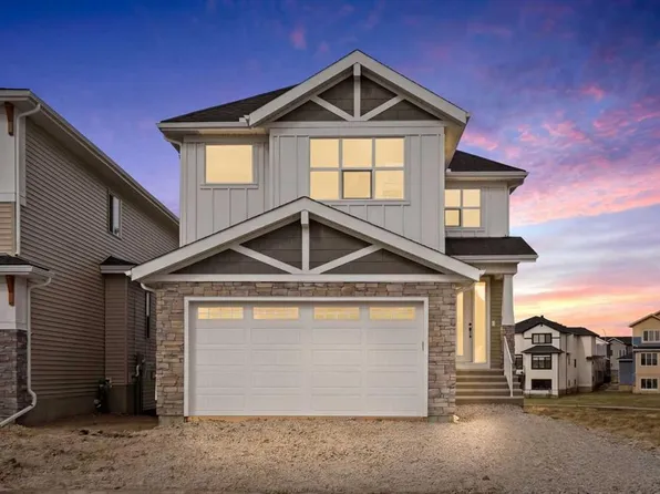 294 E Kinniburgh Loop, Chestermere, AB T1X 0T9