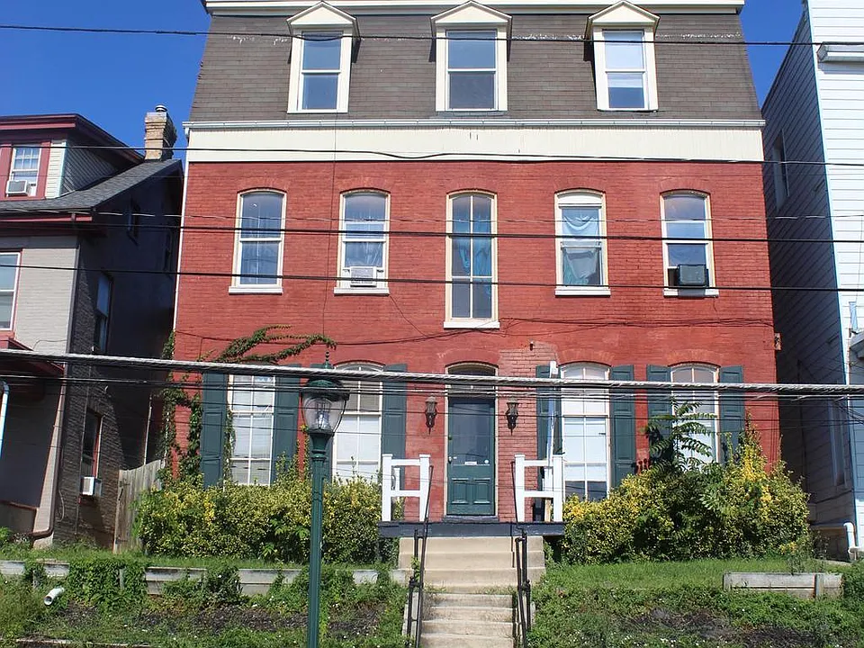 165 Summit Ave #1