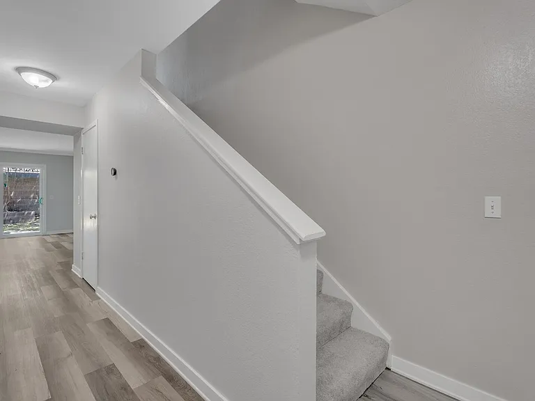 362 Tabor Ave — Photo 11