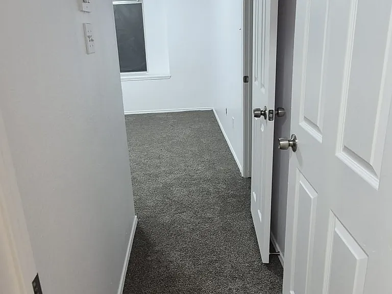 5518 Heathercrest Dr — Photo 16