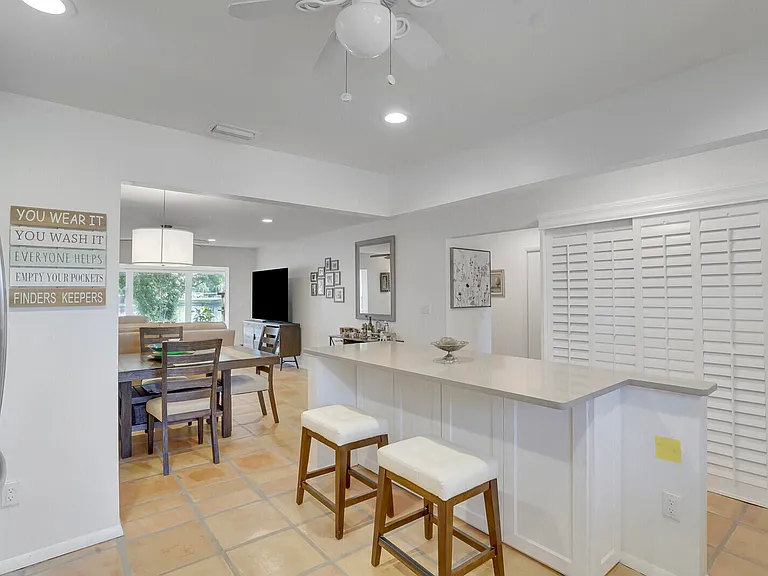 772 Nantucket Cir #B — Photo 5