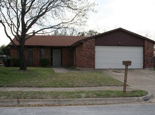 7604 Spicebush Rd, Fort Worth, TX 76133