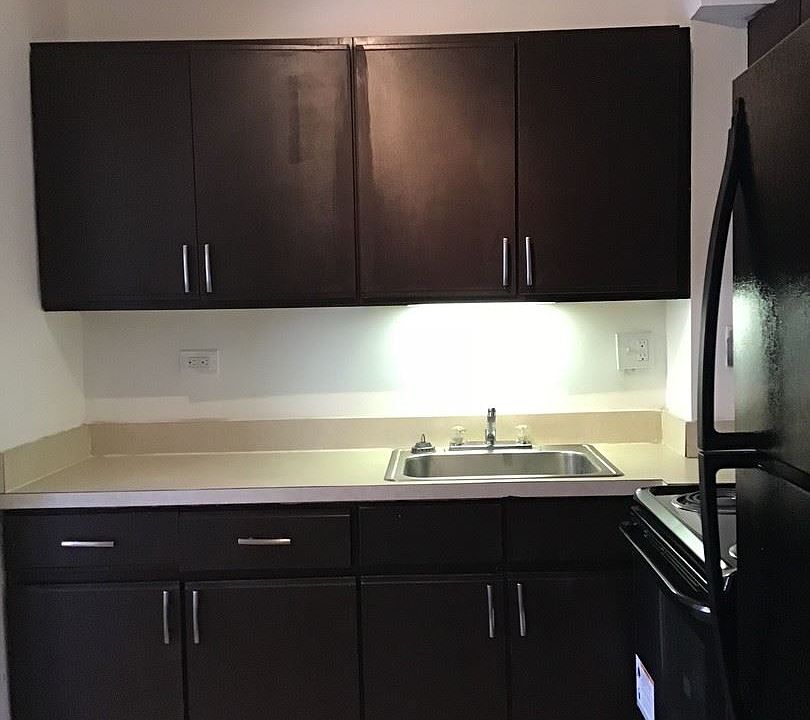 1st image of 7130 S Jeffery Blvd APT 611