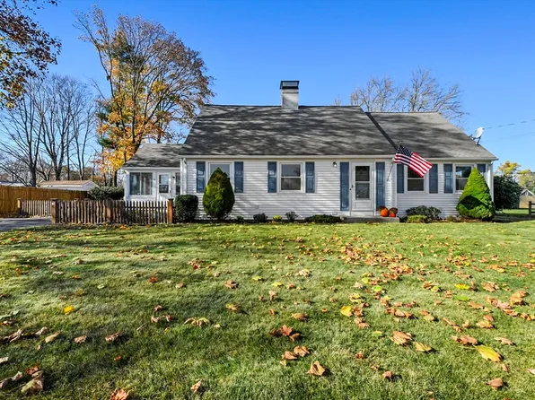 10 Ash St, Seekonk, MA 02771