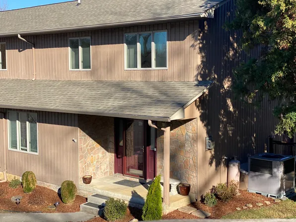 674 Fox Meadow Rd, Elizabethton, TN 37643