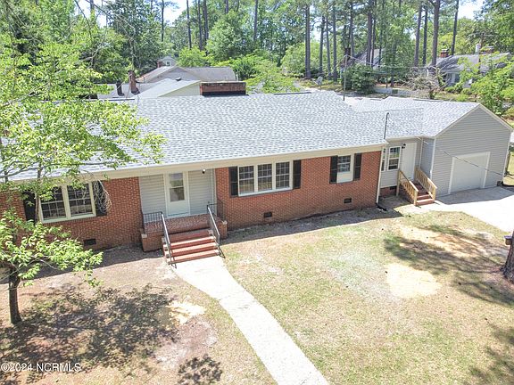 2nd image of 103 E Woodlawn Drive