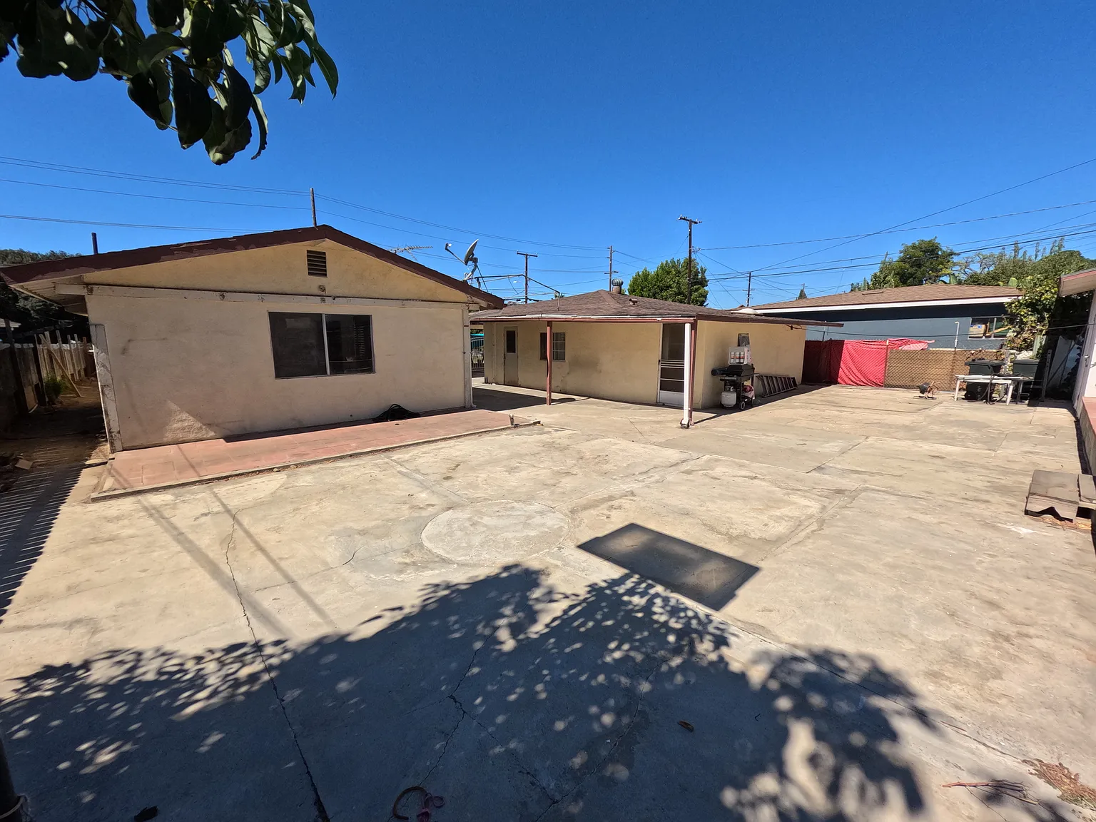 4 bed, 2221 sqft, $3,600 — Photo 3