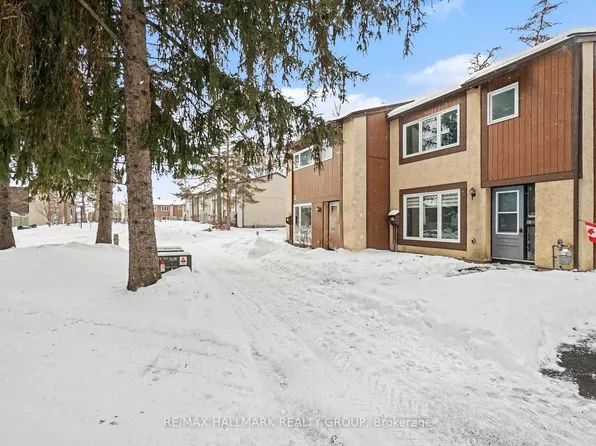 3691 Albion Rd #23, Ottawa, ON K1T 1P2
